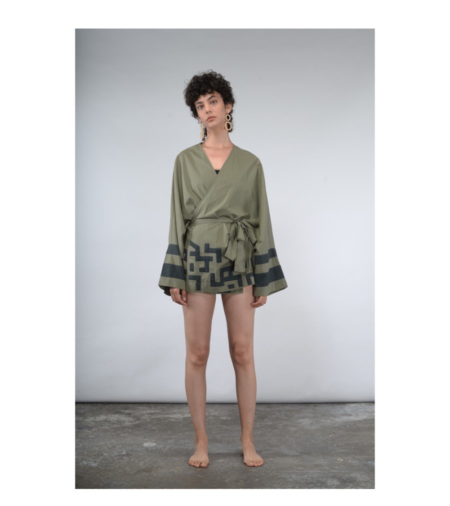 Winter Archives V.De.Vinster | Bogolan Khaki Short Kimono