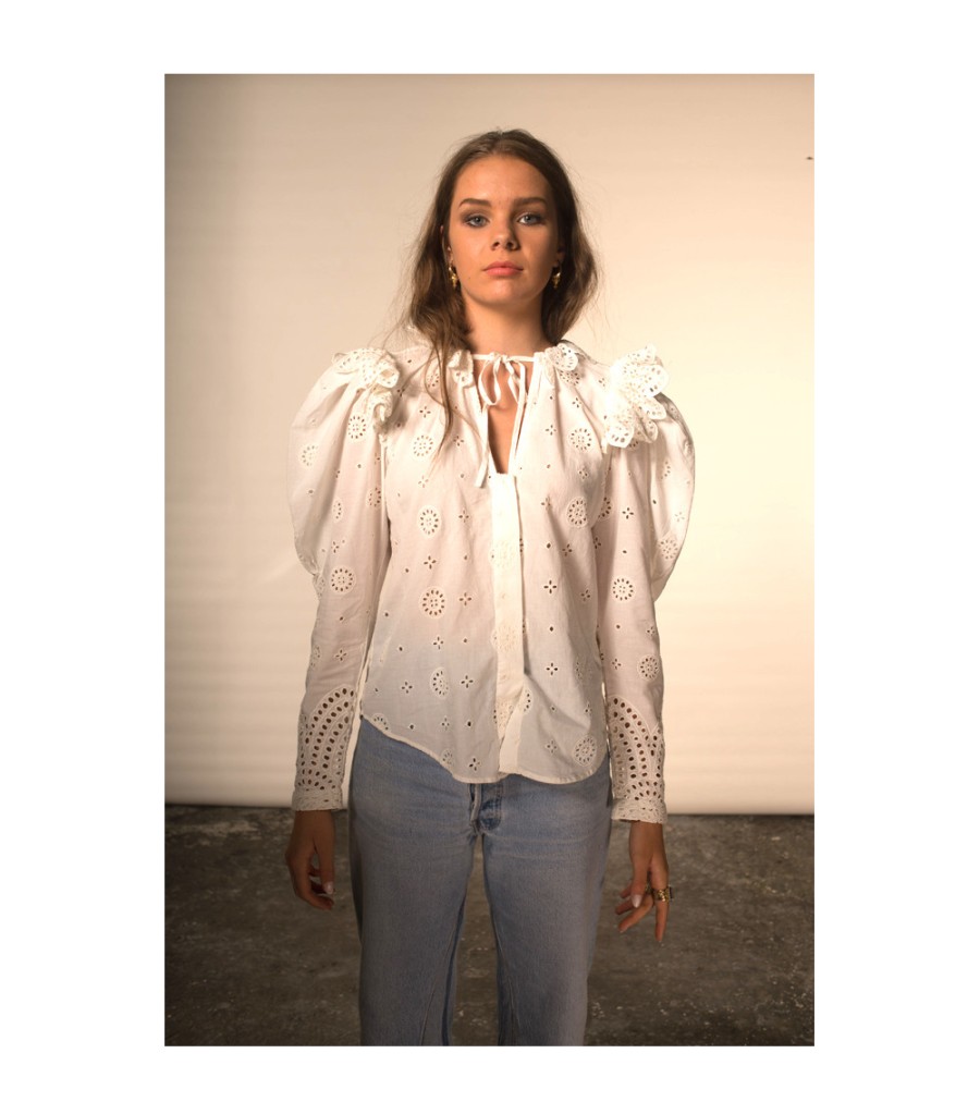 Summer Archives V.De.Vinster | Joshua White Blouse