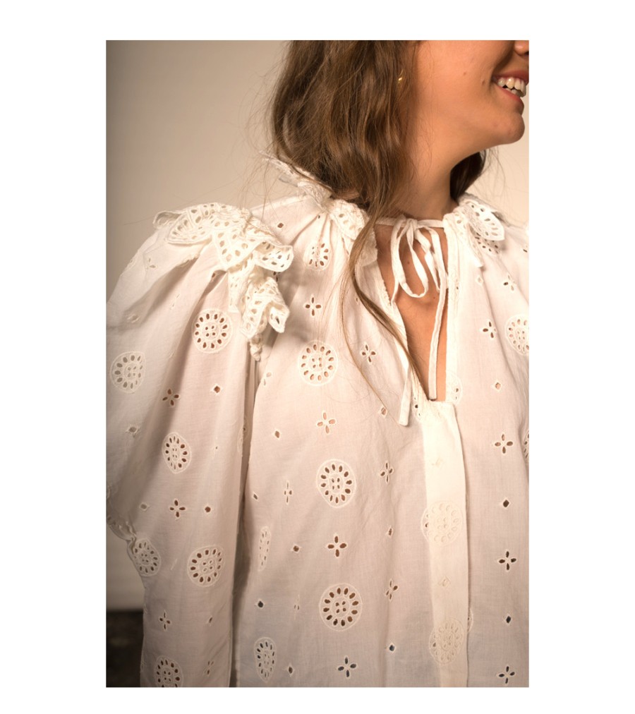 Summer Archives V.De.Vinster | Joshua White Blouse